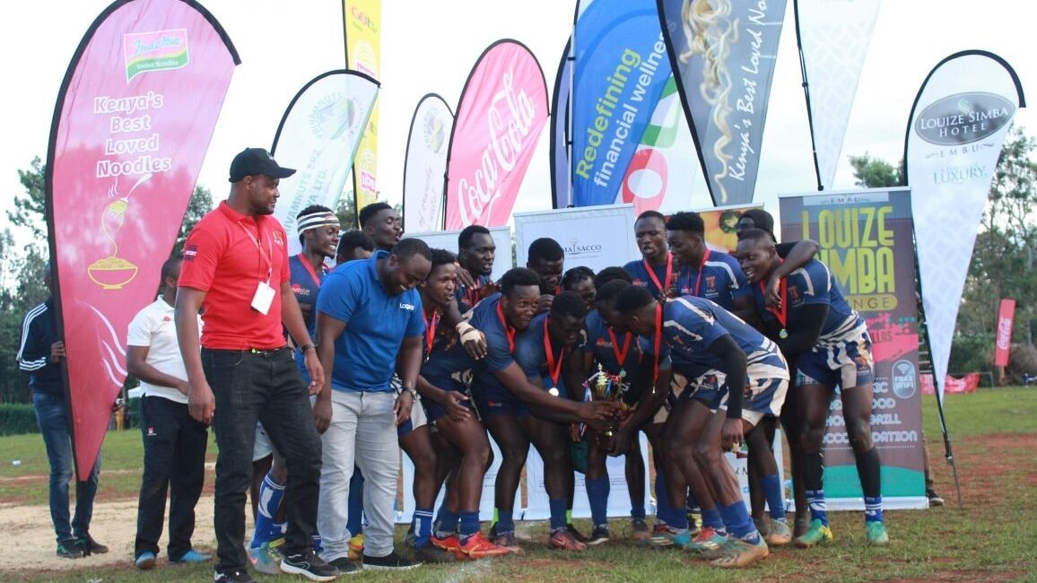 Strathmore Leos receive Embu 7s Trophy. Photo Courtesy/Embu 7s