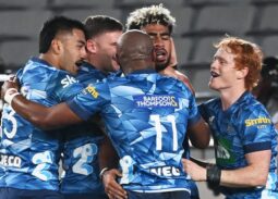 Blues Players celebrate. PHOTO/ Planet Rugby